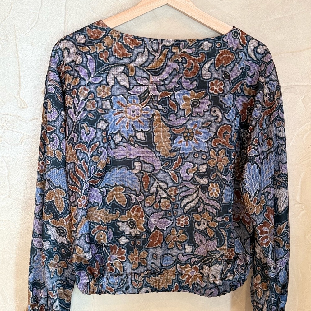 Ann Taylor Floral Print Blouse Blue Mauve Boho Lightweight Top - Picture 6 of 7